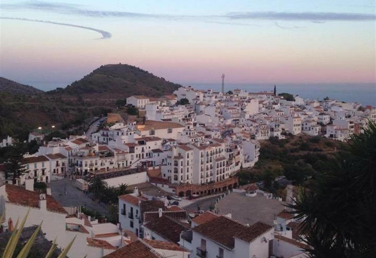 Valparaiso - Burriana Beach Nerja Kültér fotó