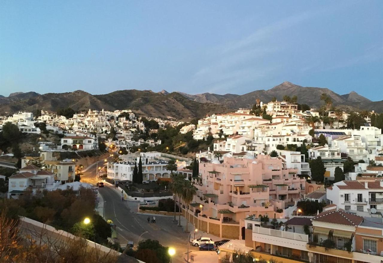 Valparaiso - Burriana Beach Nerja Kültér fotó